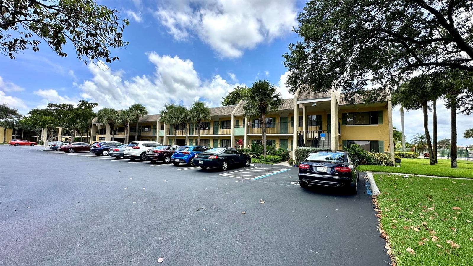 1632 Meadows Circle W, Boynton Beach, FL 33436
