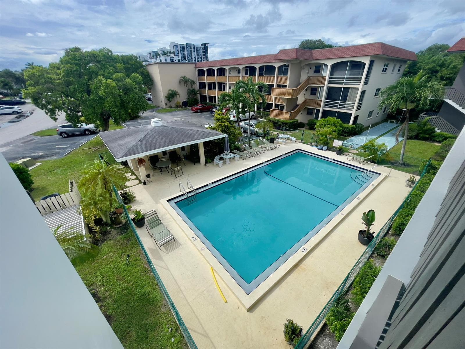 651 Pine Drive # 207, Pompano Beach, FL 33060