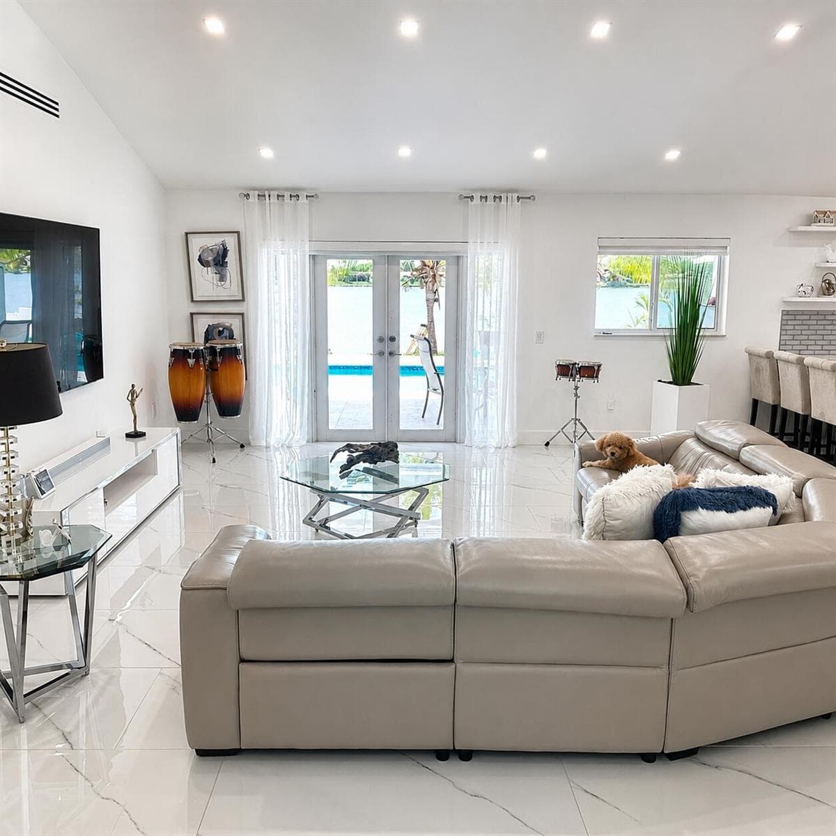 500 NW 86TH Avenue, Pembroke Pines, FL 33024 — zdjęcie 2
