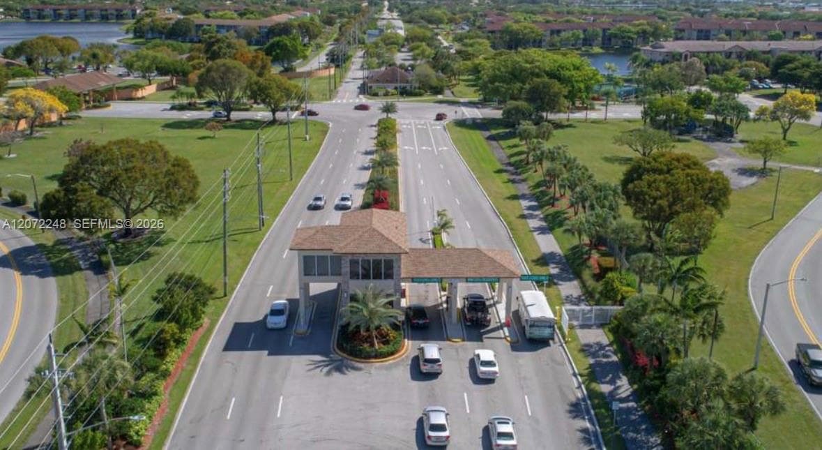 901 SW 128th Ave # 414E, Pembroke Pines, FL 33027 — zdjęcie 2