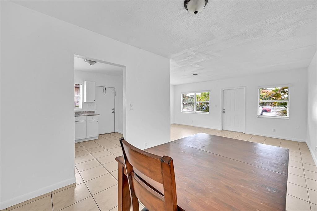 1218 NW 6TH Avenue, Fort Lauderdale, FL 33311 — zdjęcie 4