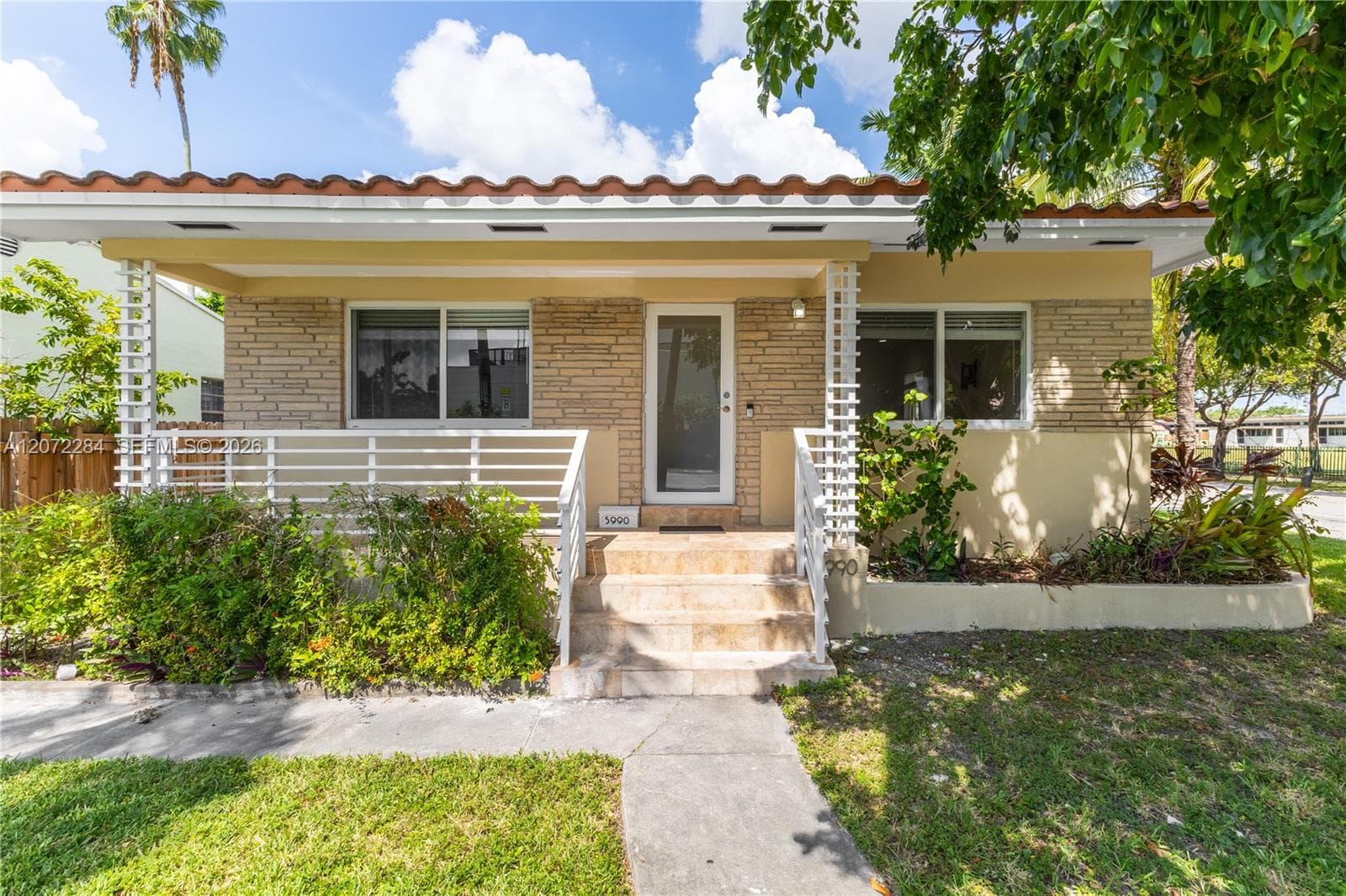 5990 NE 5th Ave, Miami, FL 33137 — zdjęcie 2