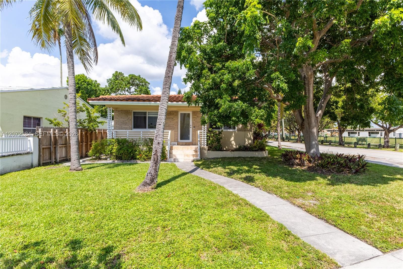 5990 NE 5th Ave, Miami, FL 33137 — zdjęcie 4