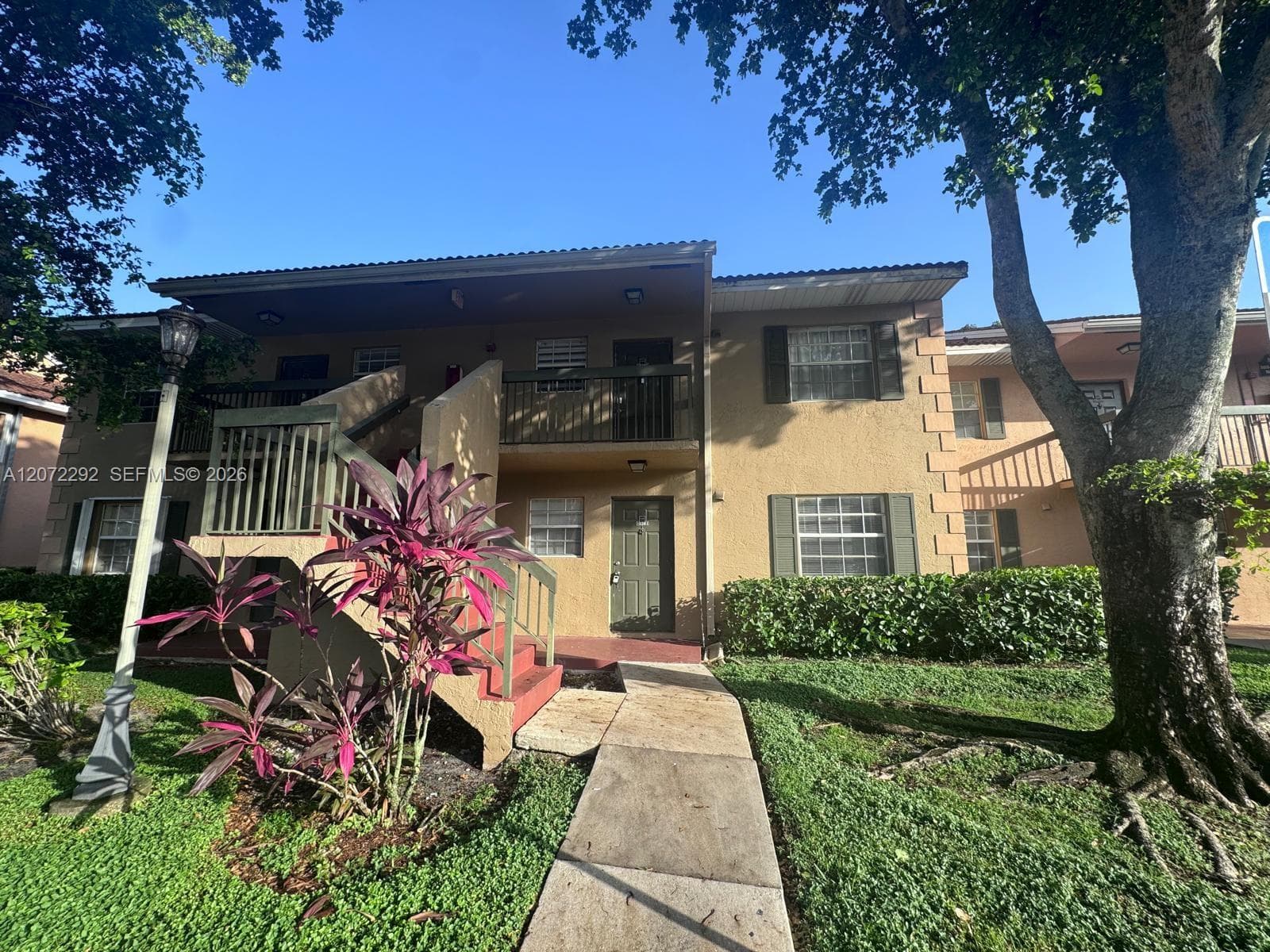 10381 NW 8th St # 102, Pembroke Pines, FL 33026