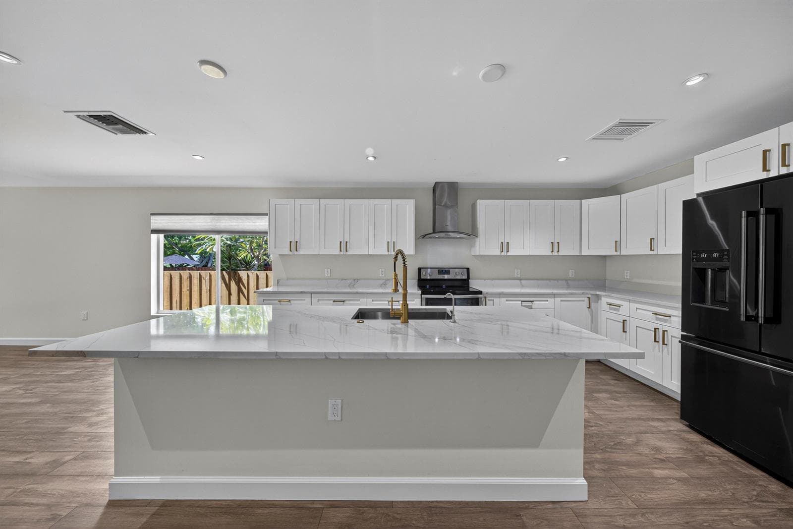 410 NE 34TH Street, Oakland Park, FL 33334 — zdjęcie 5
