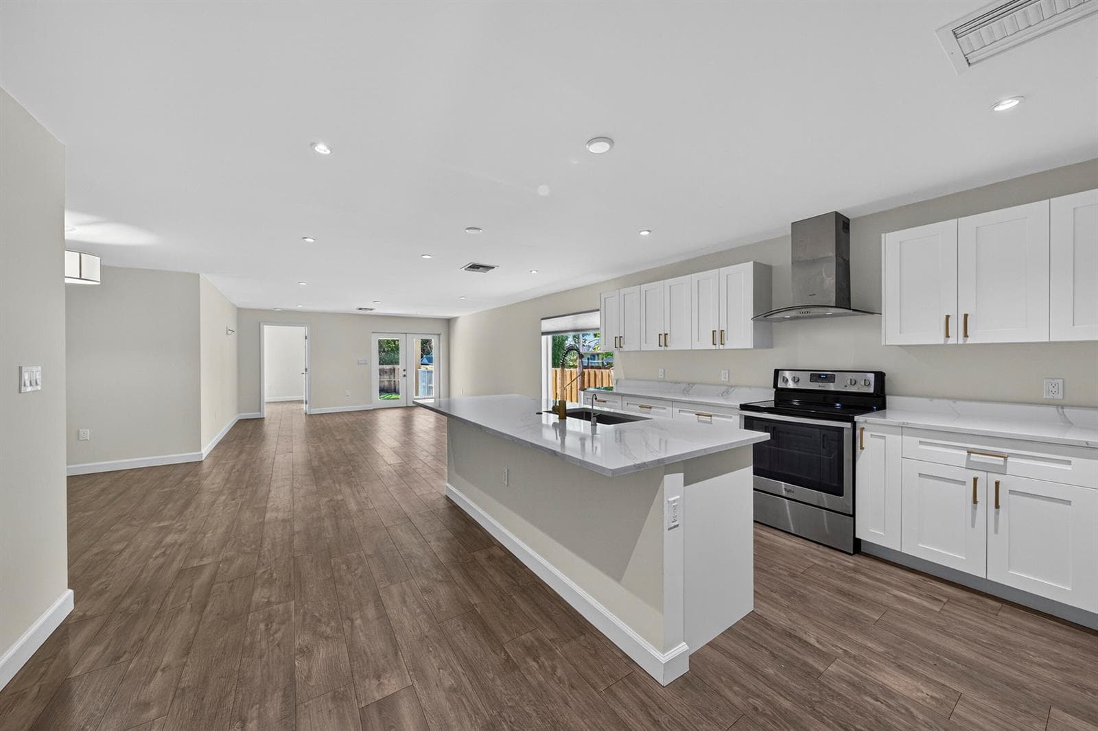 410 NE 34TH Street, Oakland Park, FL 33334 — zdjęcie 4