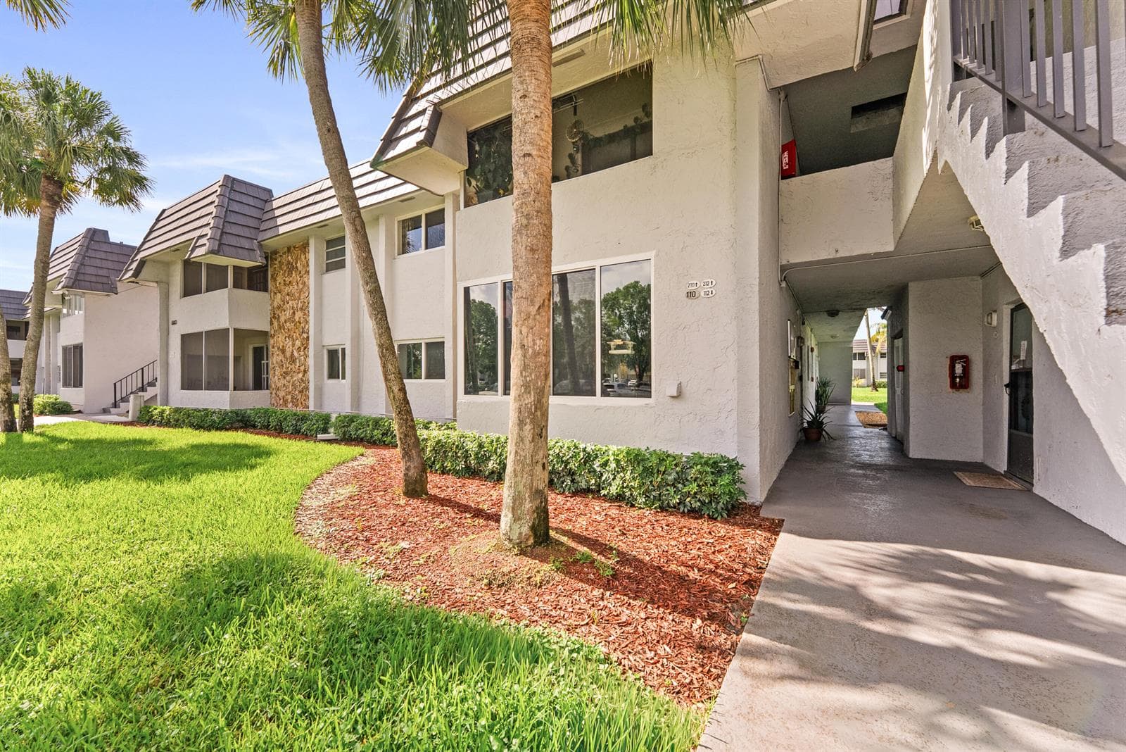 8410 W SAMPLE Road # 110, Coral Springs, FL 33065 — zdjęcie 3