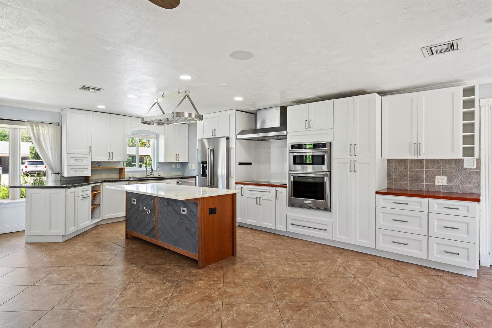 1 WINDSOR Road W, Jupiter, FL 33469 — zdjęcie 2