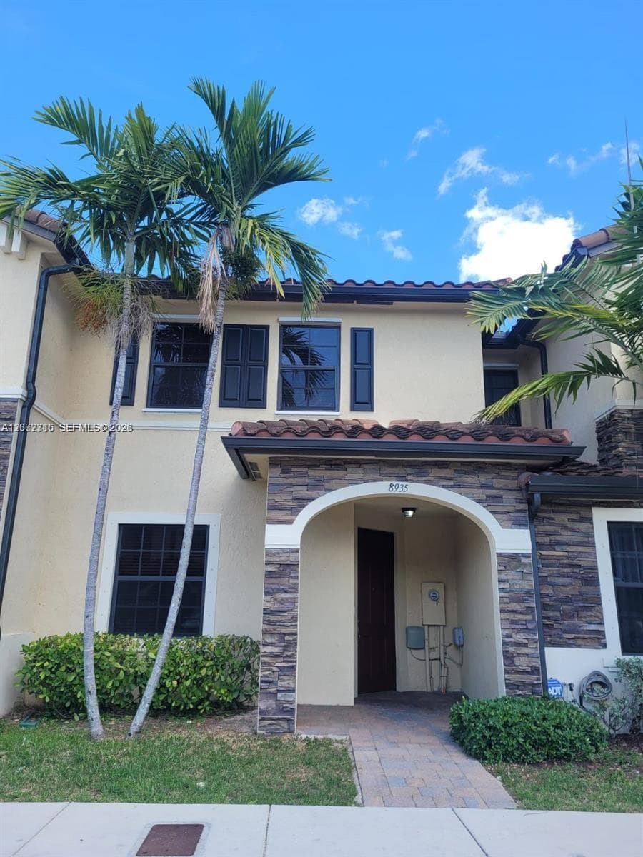 8935 W 35th Ln # 8935, Hialeah, FL 33018