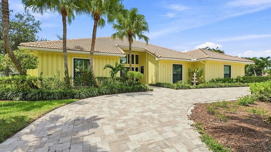 1 WYCLIFF Road, Palm Beach Gardens, FL 33418