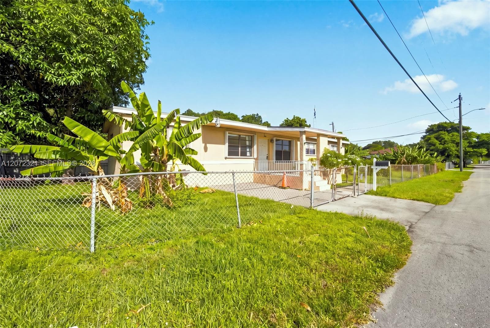 9300 NW 32nd Ct # 9300, Miami, FL 33147 — zdjęcie 2