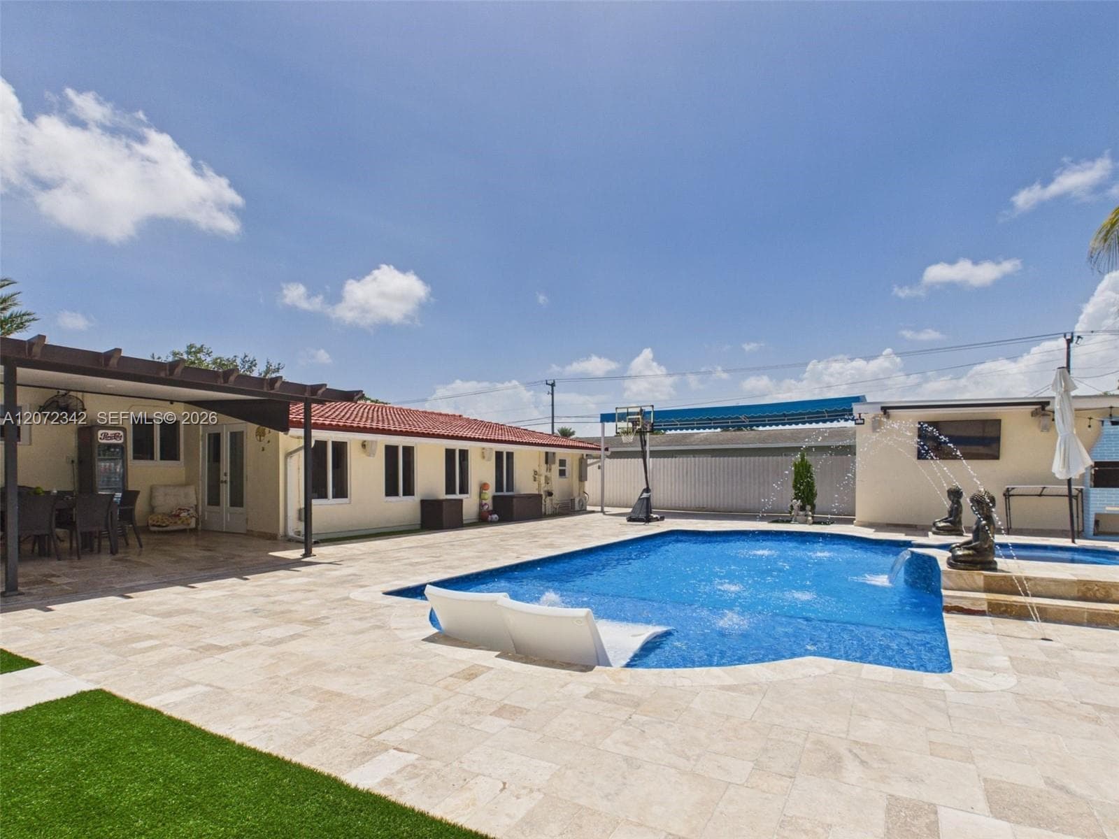 9601 SW 183rd St, Palmetto Bay, FL 33157 — zdjęcie 2