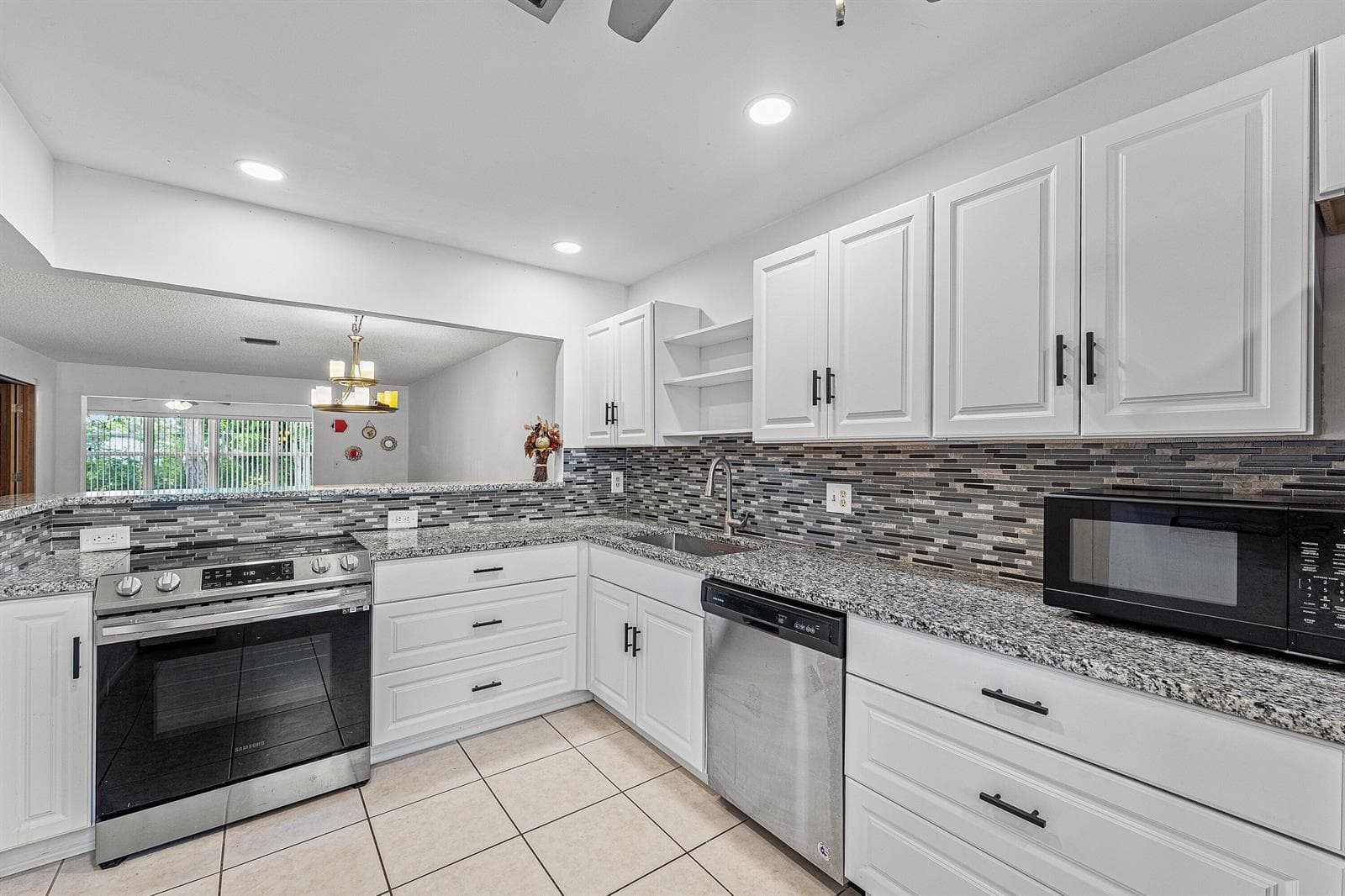 2638 GATELY Drive E # 125, West Palm Beach, FL 33415