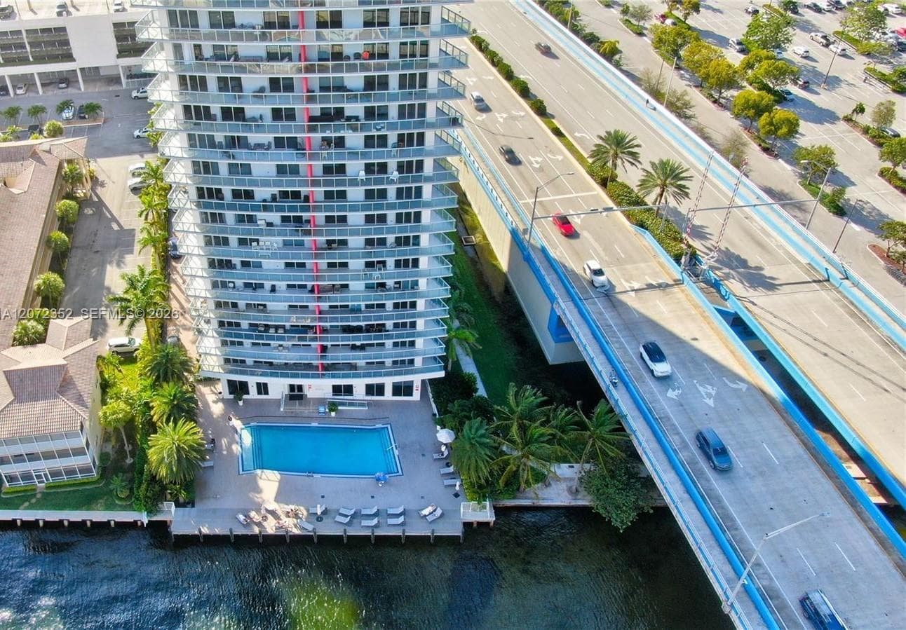 2602 E Hallandale Beach Blvd # R710, Hallandale Beach, FL 33009 — zdjęcie 3
