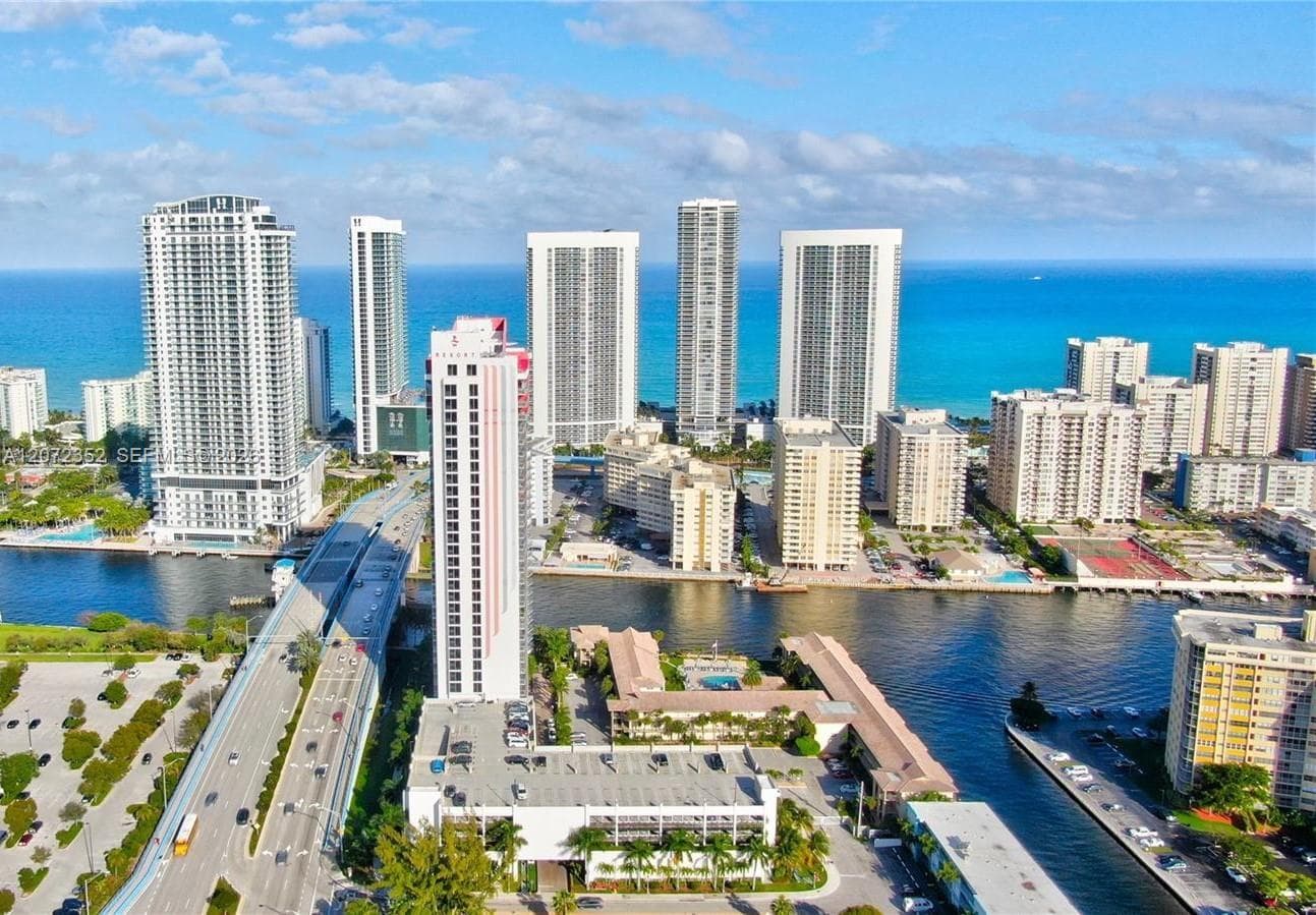 2602 E Hallandale Beach Blvd # R710, Hallandale Beach, FL 33009 — zdjęcie 4