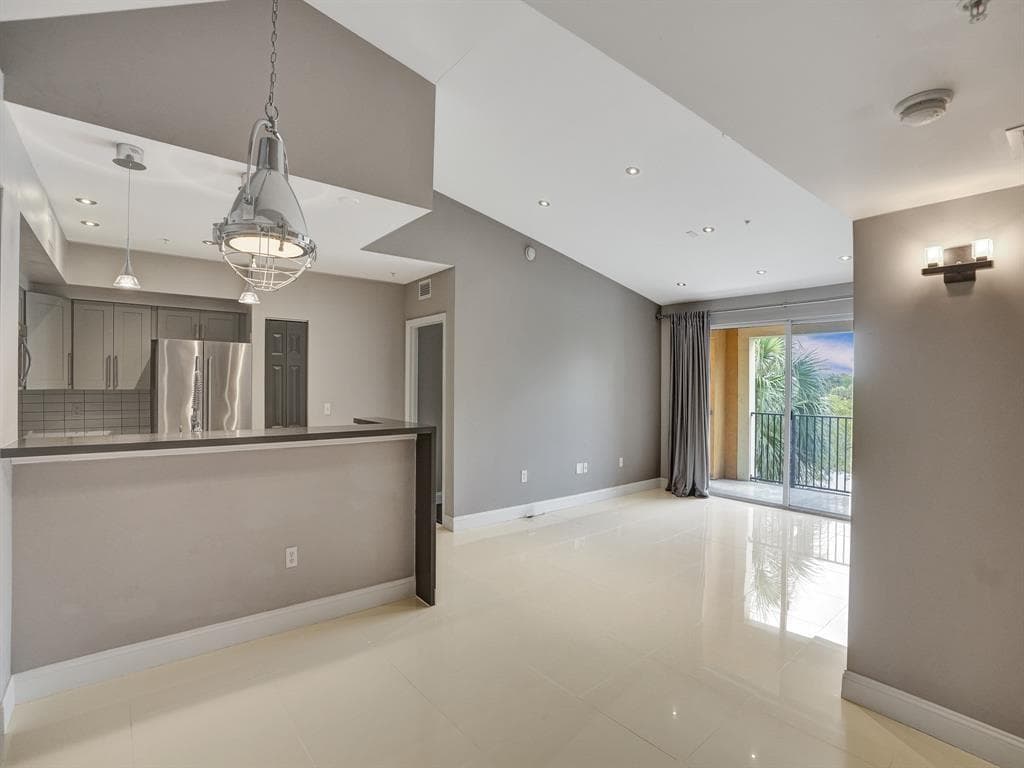 2351 W PRESERVE Way # 303, Miramar, FL 33025