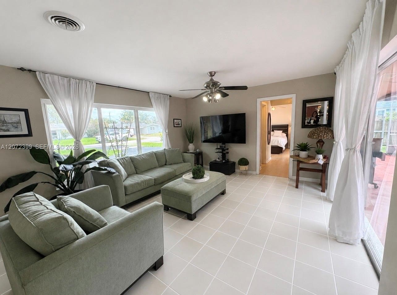 1812 N 45th Ave, Hollywood, FL 33021 — zdjęcie 4