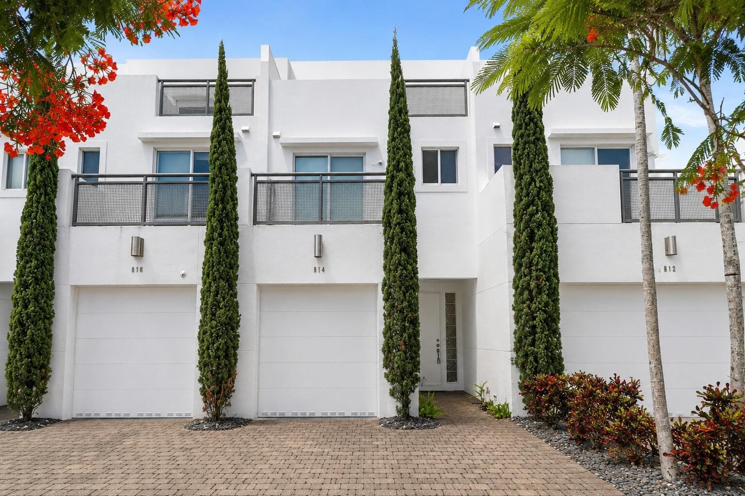 814 NE 19TH Avenue, Fort Lauderdale, FL 33304