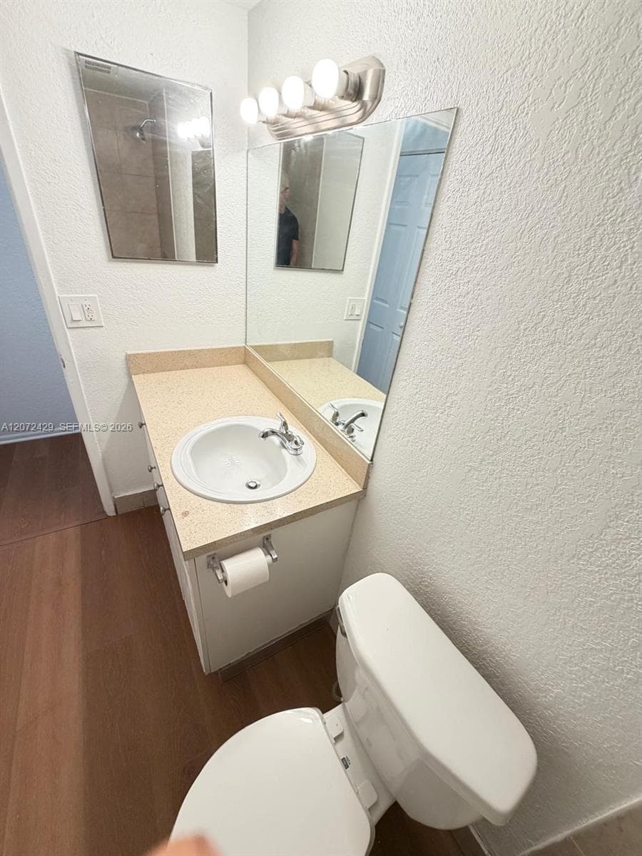 411 Executive Center Dr # 109, West Palm Beach, FL 33401 — zdjęcie 4