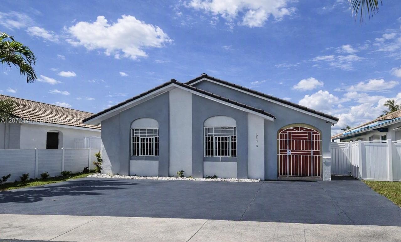 6978 W 25th Ave, Hialeah, FL 33016
