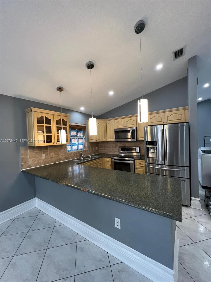 6978 W 25th Ave, Hialeah, FL 33016 — zdjęcie 5