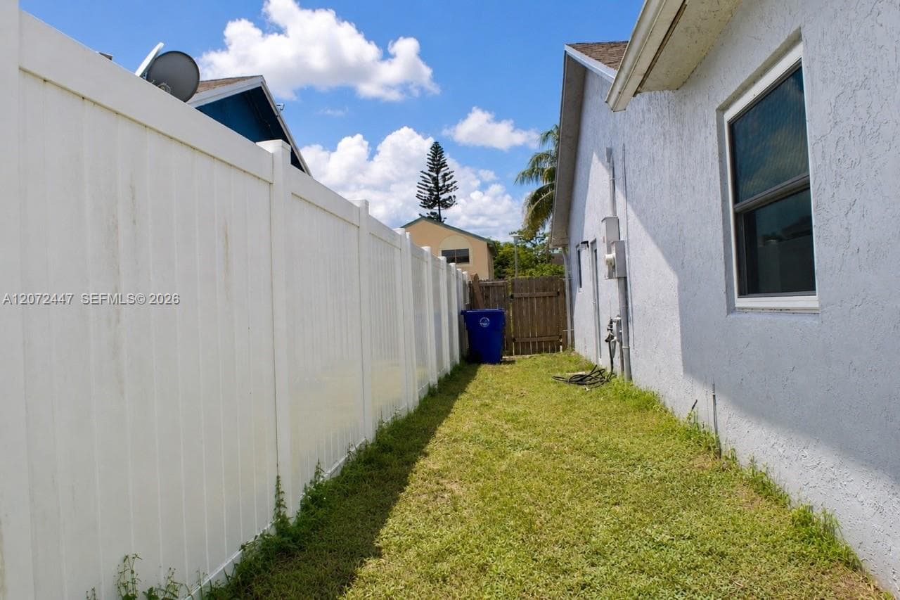 2001 SW 87th Ave, North Lauderdale, FL 33068 — zdjęcie 4