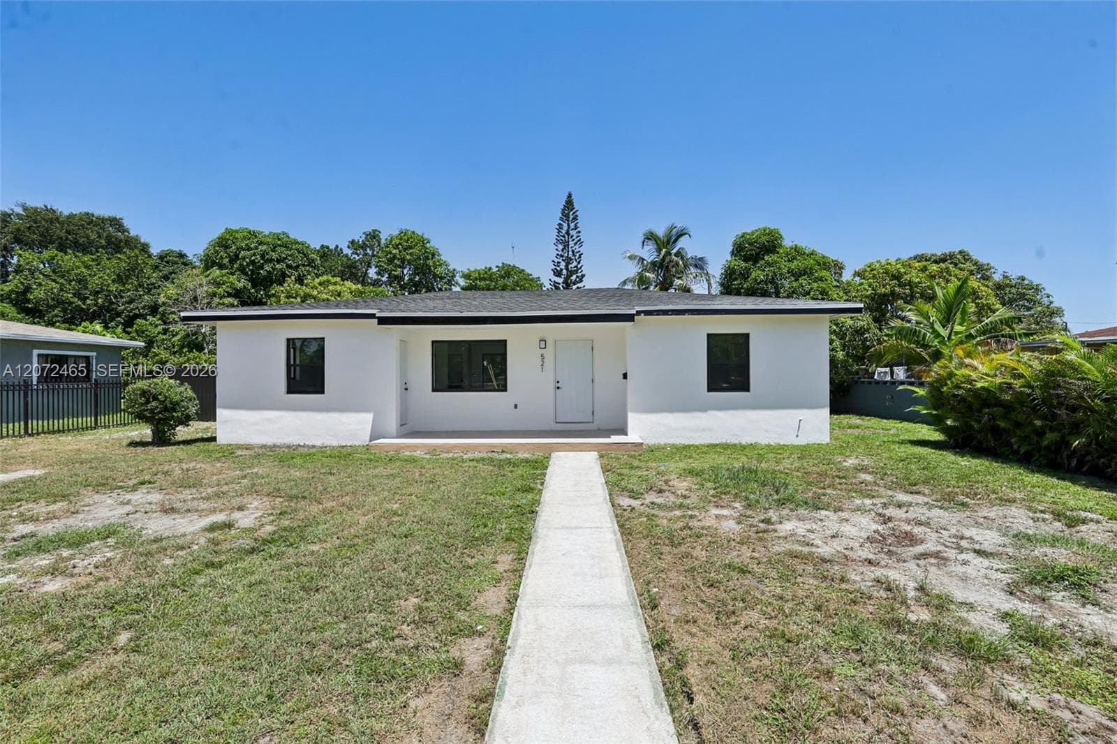 521 NW 189th Ter, Miami Gardens, FL 33169 — zdjęcie 2