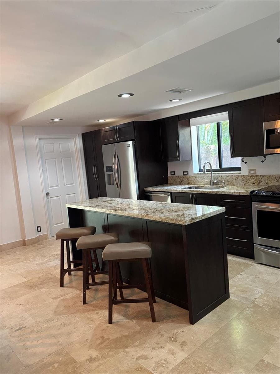 1126 LINCOLN Street, Hollywood, FL 33019 — zdjęcie 5