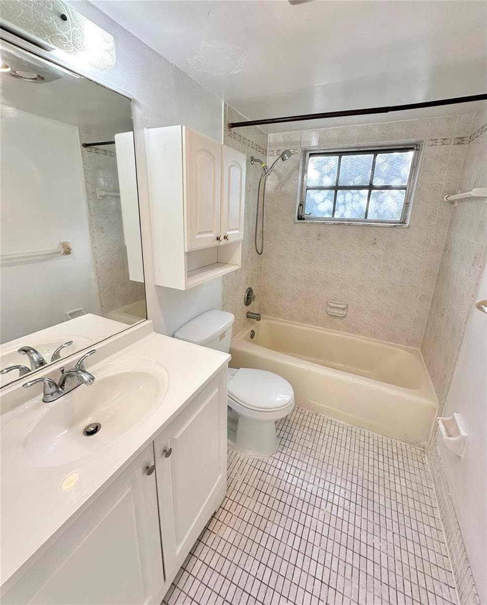 8900 W SAMPLE Road # 106, Coral Springs, FL 33065 — zdjęcie 3