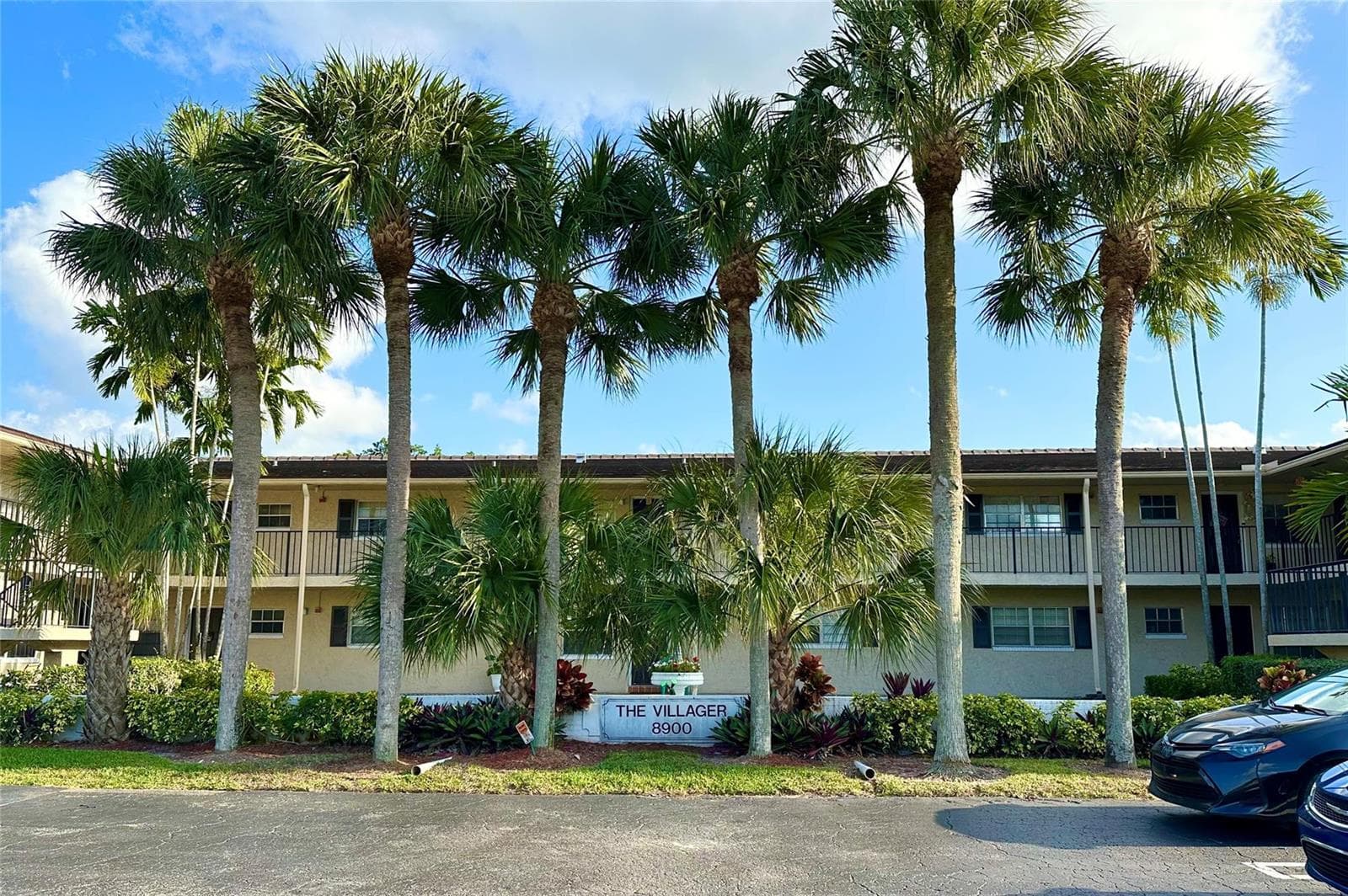 8900 W SAMPLE Road # 106, Coral Springs, FL 33065