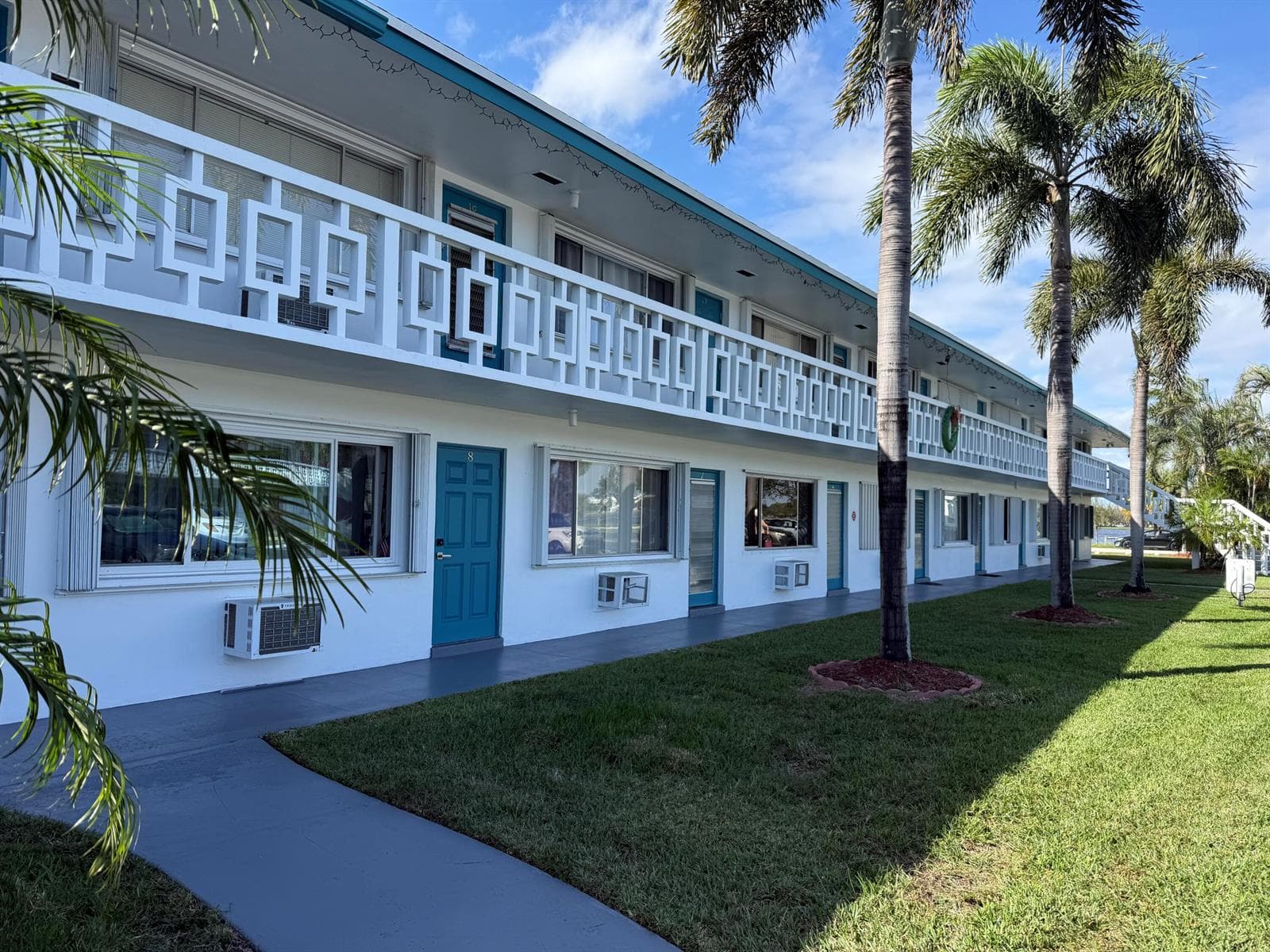 2204 Lake Osborne Drive # 5, FL 33461