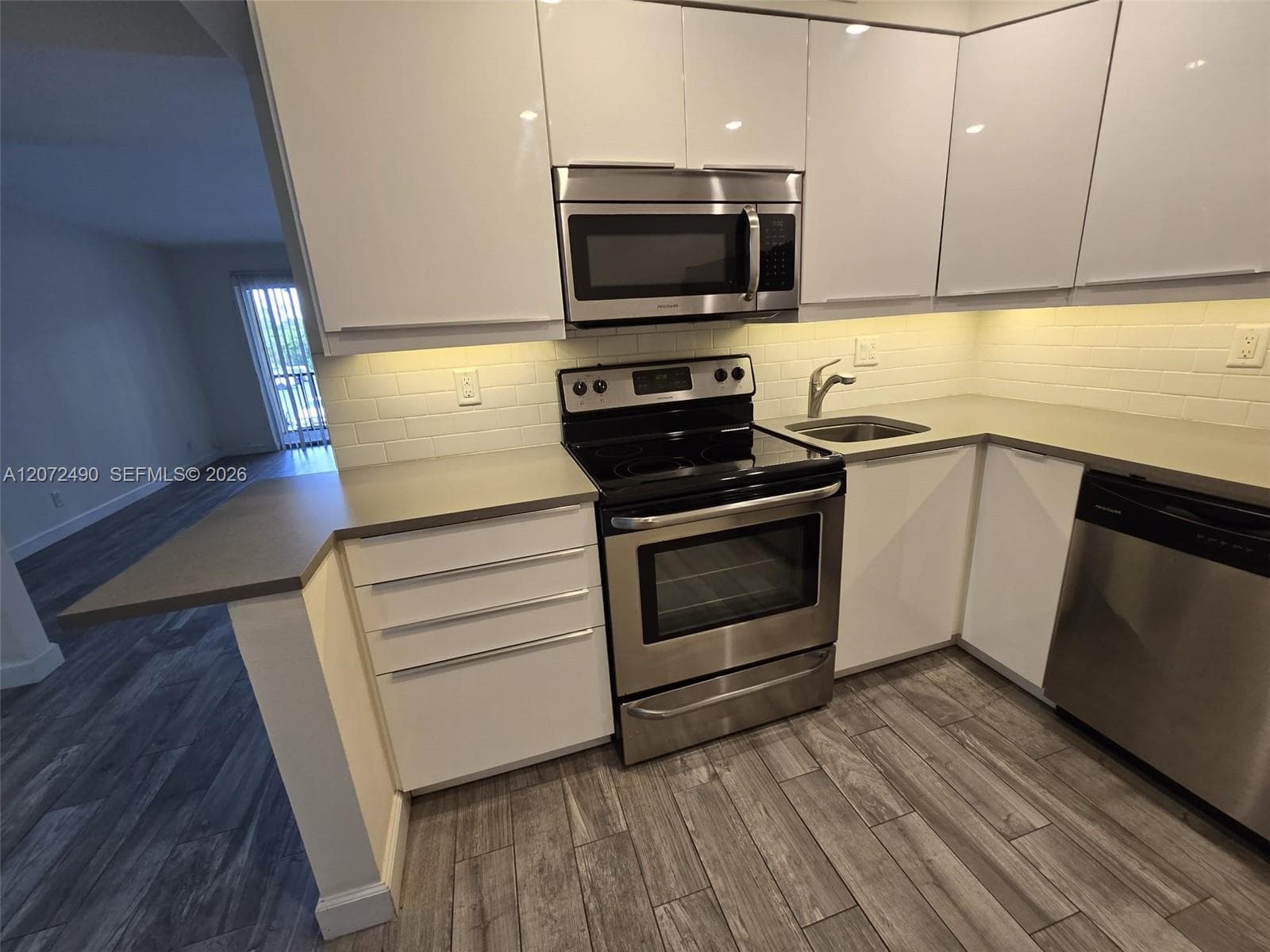 470 NW 20th St # 201, Boca Raton, FL 33431 — zdjęcie 3