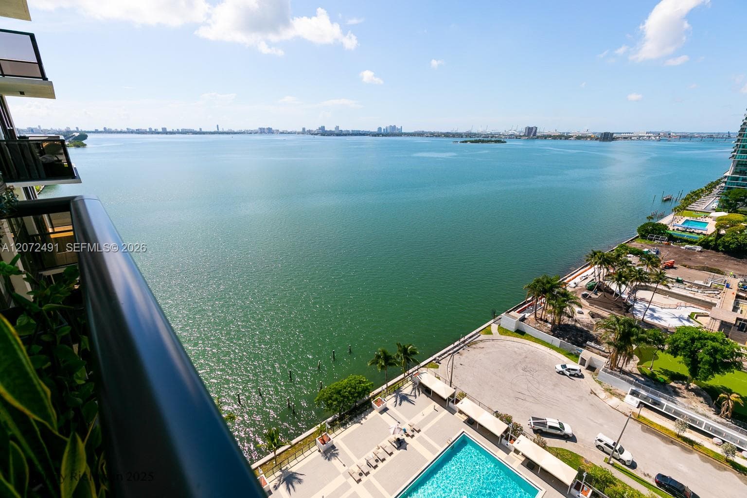 600 NE 36th St # 1820, Miami, FL 33137