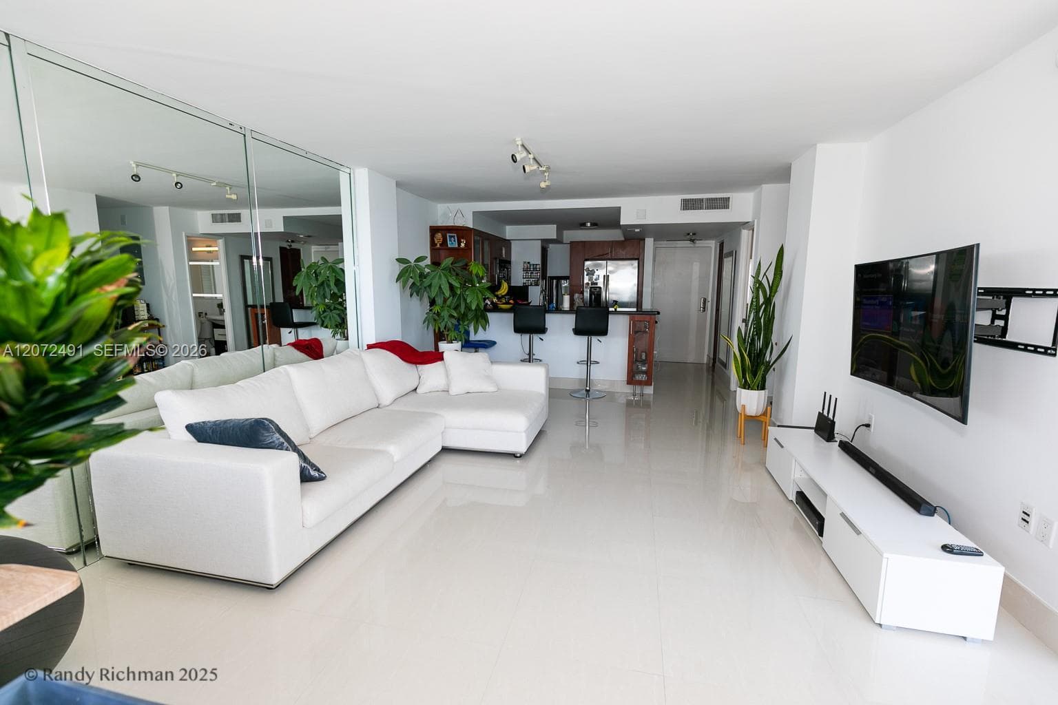 600 NE 36th St # 1820, Miami, FL 33137 — zdjęcie 4