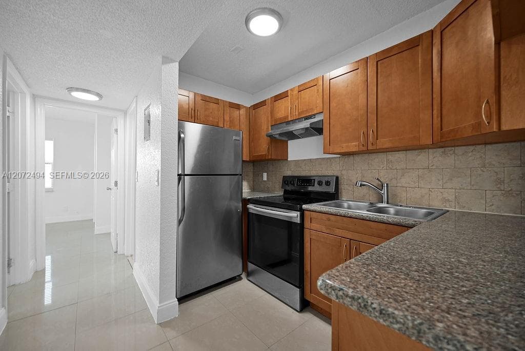 622 Kathy Ct, Margate, FL 33068 — zdjęcie 3