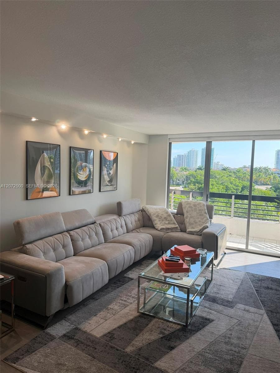 3400 NE 192nd St # 511, Aventura, FL 33180 — zdjęcie 4