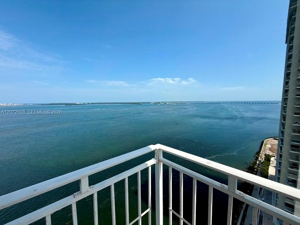 770 Claughton Island Dr # 2016, Miami, FL 33131