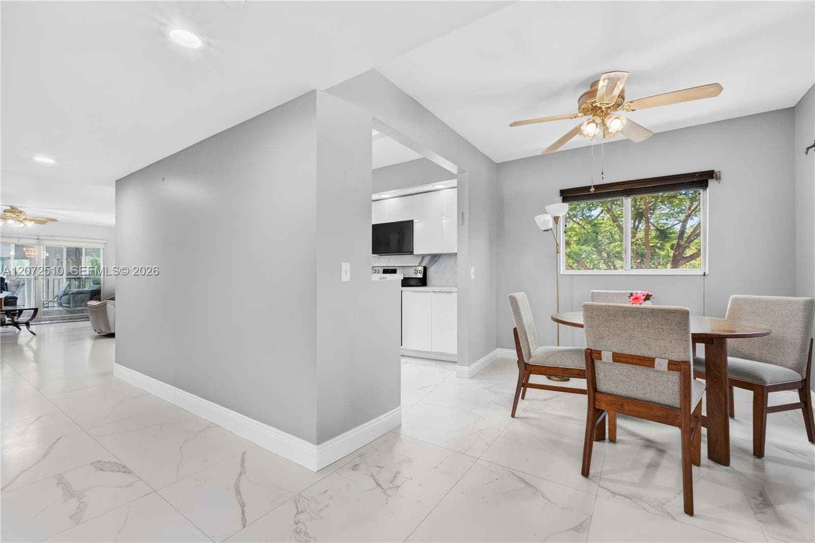 1651 SW 127th Ave # 212A, Pembroke Pines, FL 33027 — zdjęcie 2