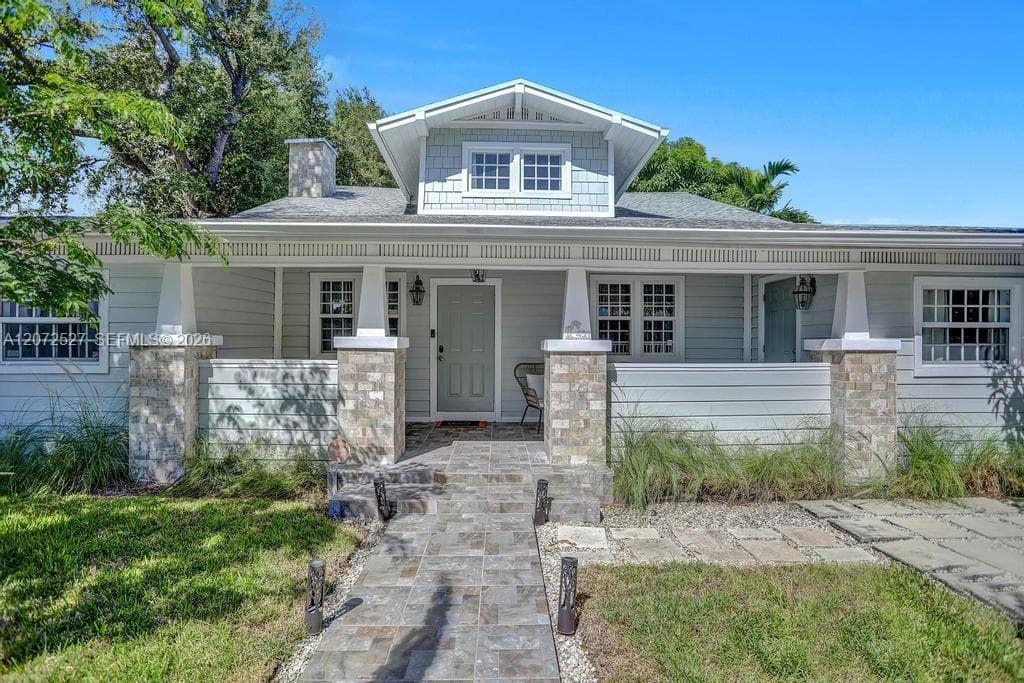 421 NE 70th St, Miami, FL 33138 — zdjęcie 2