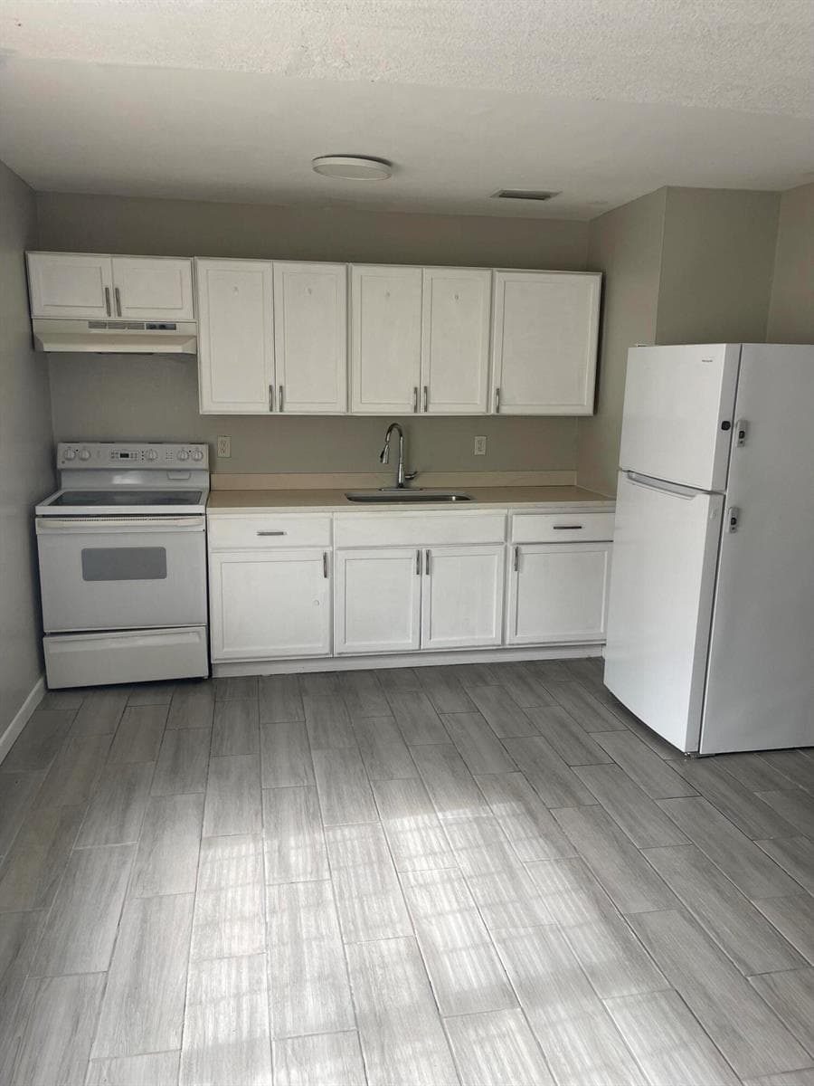 805 N 27TH Street, Fort Pierce, FL 34947 — zdjęcie 5