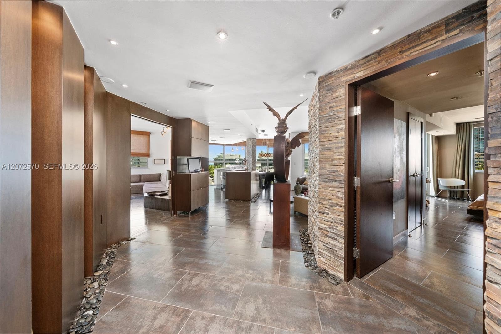 110 Washington Ave # 1709, Miami Beach, FL 33139 — zdjęcie 2