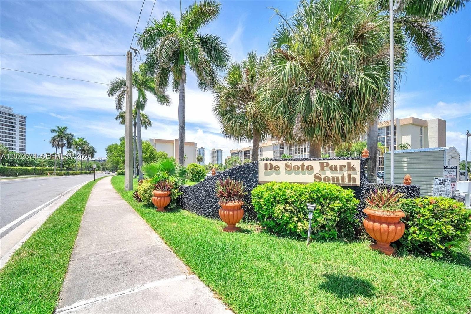 701 Three Islands Blvd # 505, Hallandale Beach, FL 33009 — zdjęcie 2