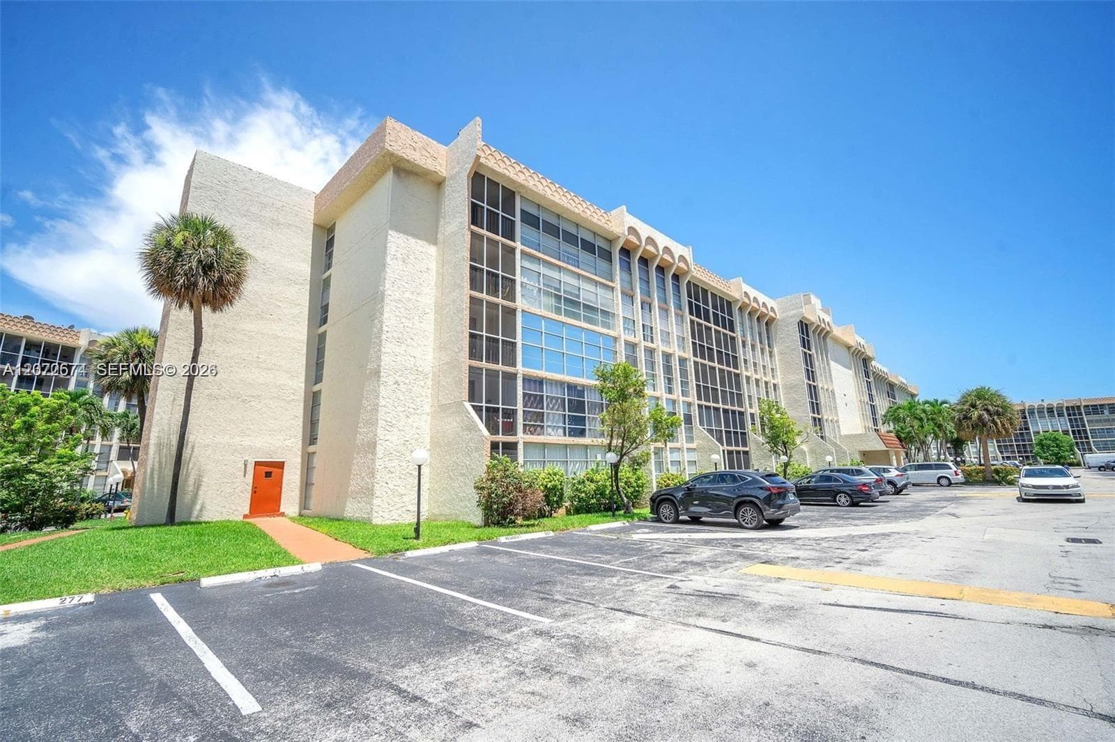 701 Three Islands Blvd # 505, Hallandale Beach, FL 33009