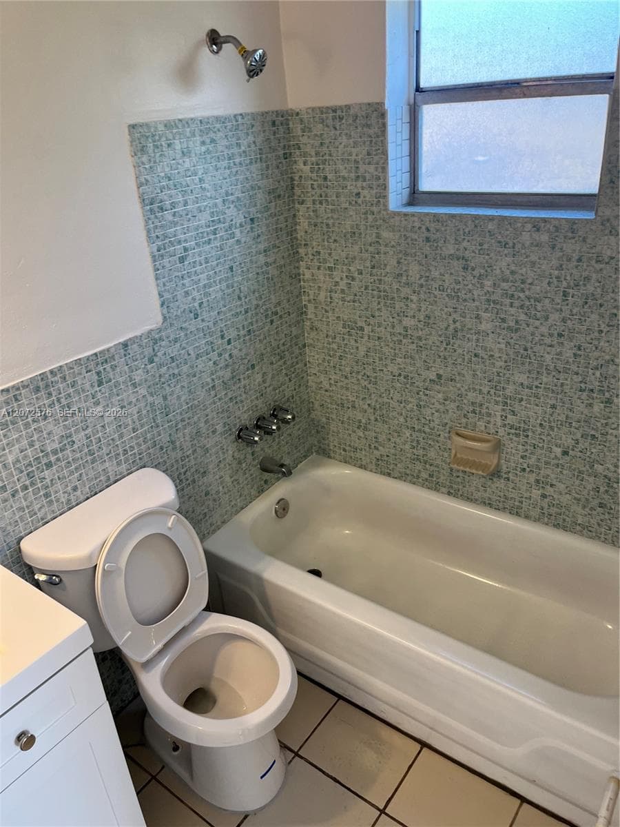 12905 Arch Creek Rd # 8, North Miami, FL 33161 — zdjęcie 4