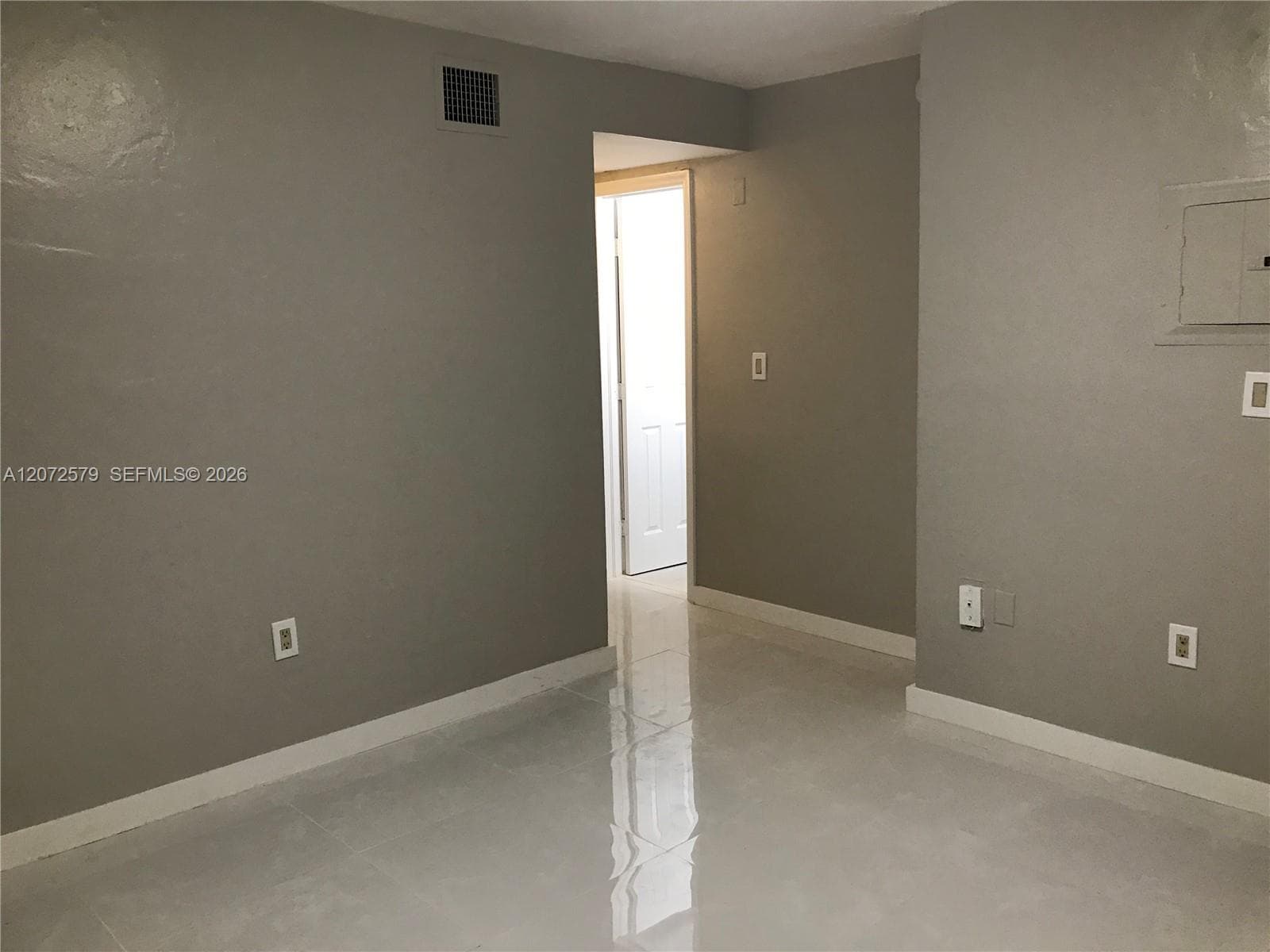 1800 NW 19th St # 2, Miami, FL 33125 — zdjęcie 5