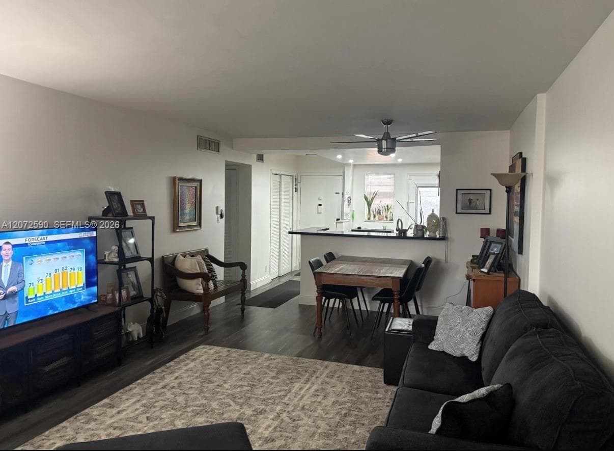 500 NE 12th Ave # 704, Hallandale Beach, FL 33009 — zdjęcie 2