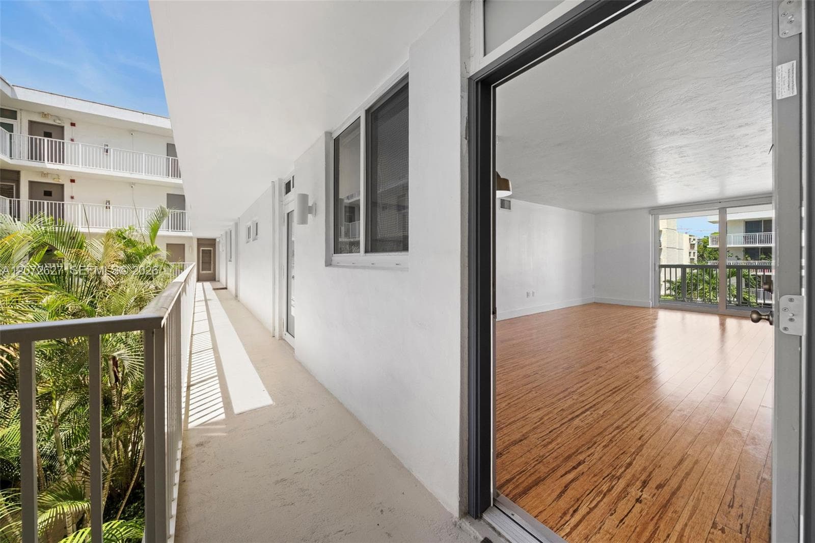 1670 Bay Rd # 4B, Miami Beach, FL 33139 — zdjęcie 3