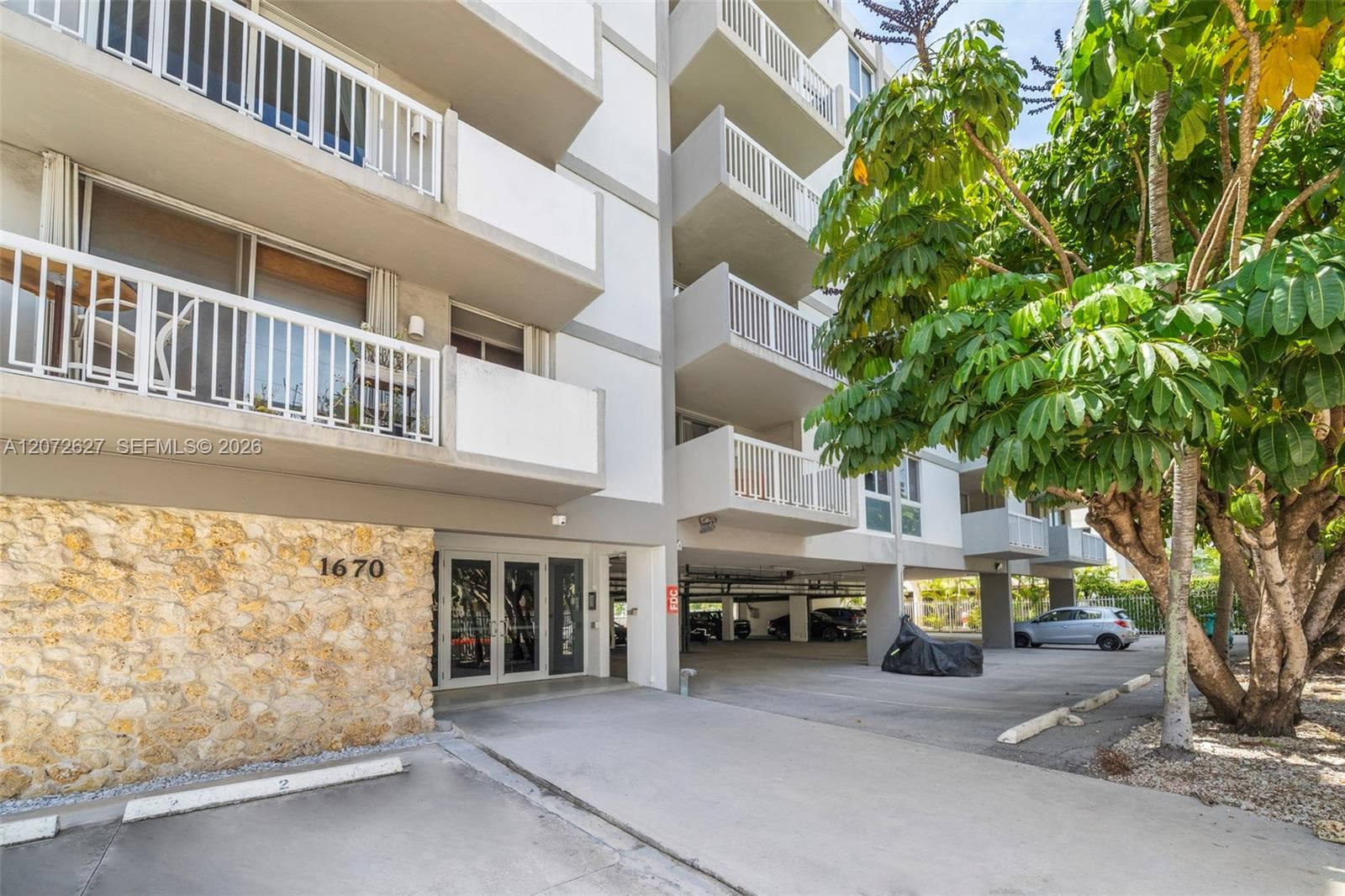 1670 Bay Rd # 4B, Miami Beach, FL 33139
