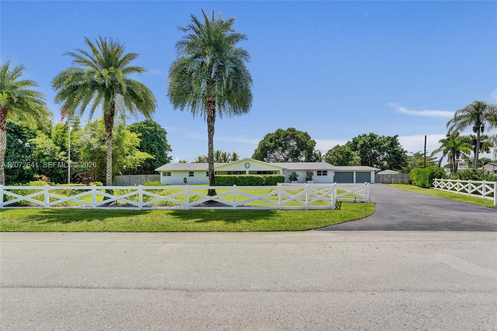 10880 SW 25th St, Davie, FL 33324 — zdjęcie 2