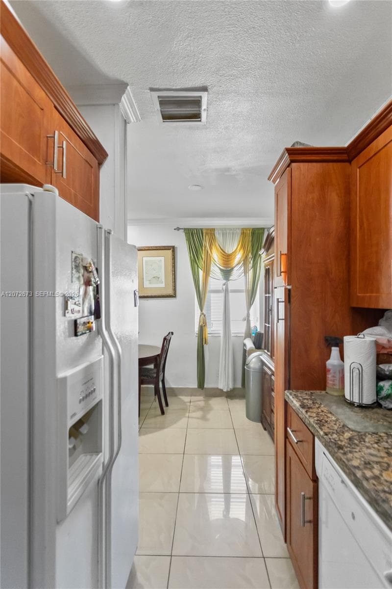 4751 SW 31st Dr, West Park, FL 33023 — zdjęcie 4
